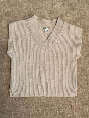 💕 Frank & Oak Cream Lambswool Blend Sweater Vest M EUC Minimalist Quiet Luxury